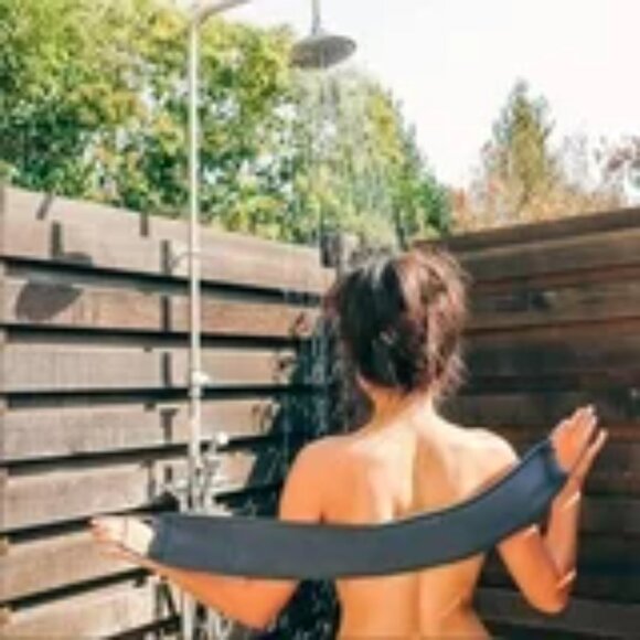 AQUIS Double-Sided Exfoliating & Cleansing Back Scrubber Beige or Black - Picture 10 of 12